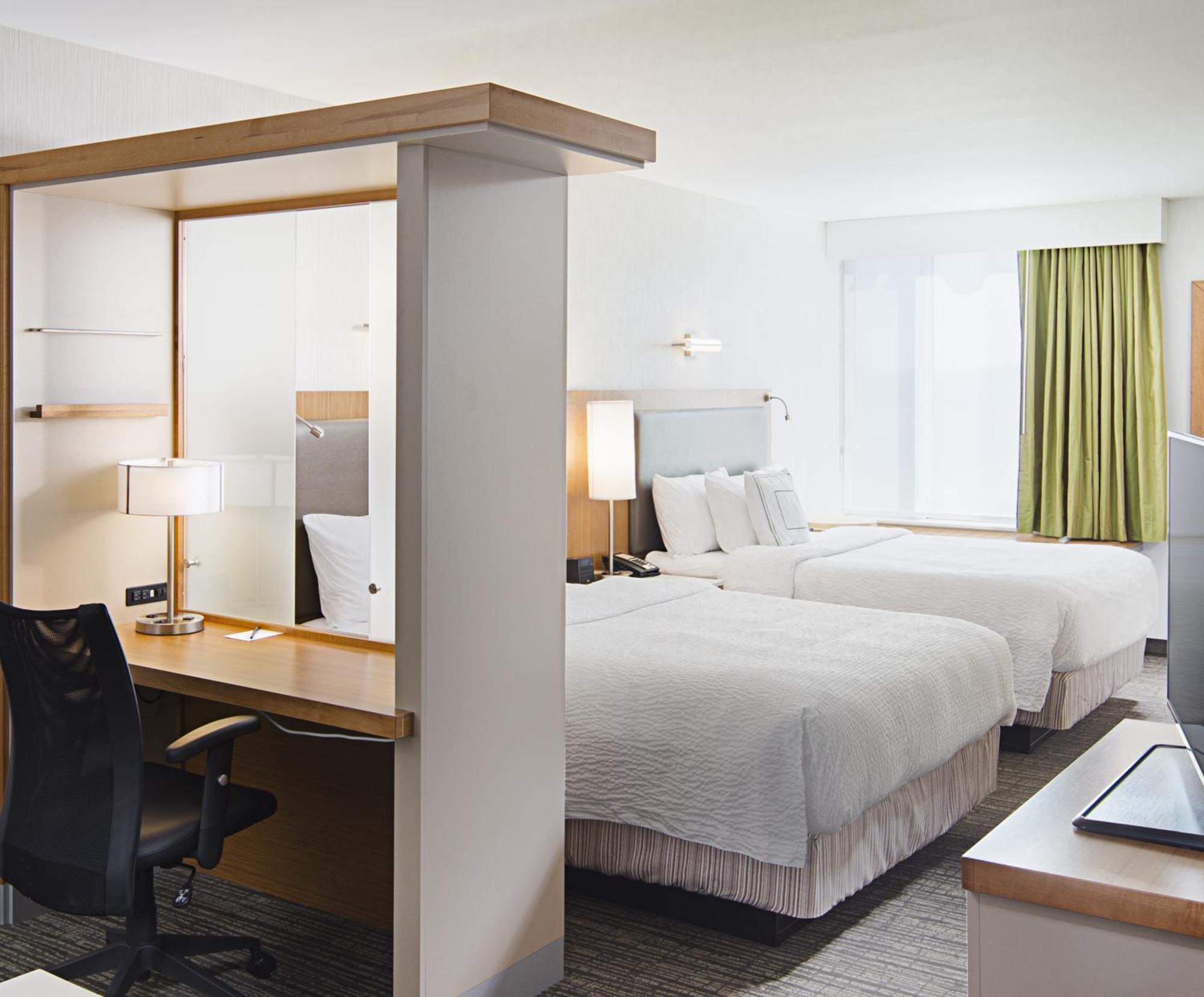 Springhill Suites By Marriott Carle Place Garden City Exteriör bild
