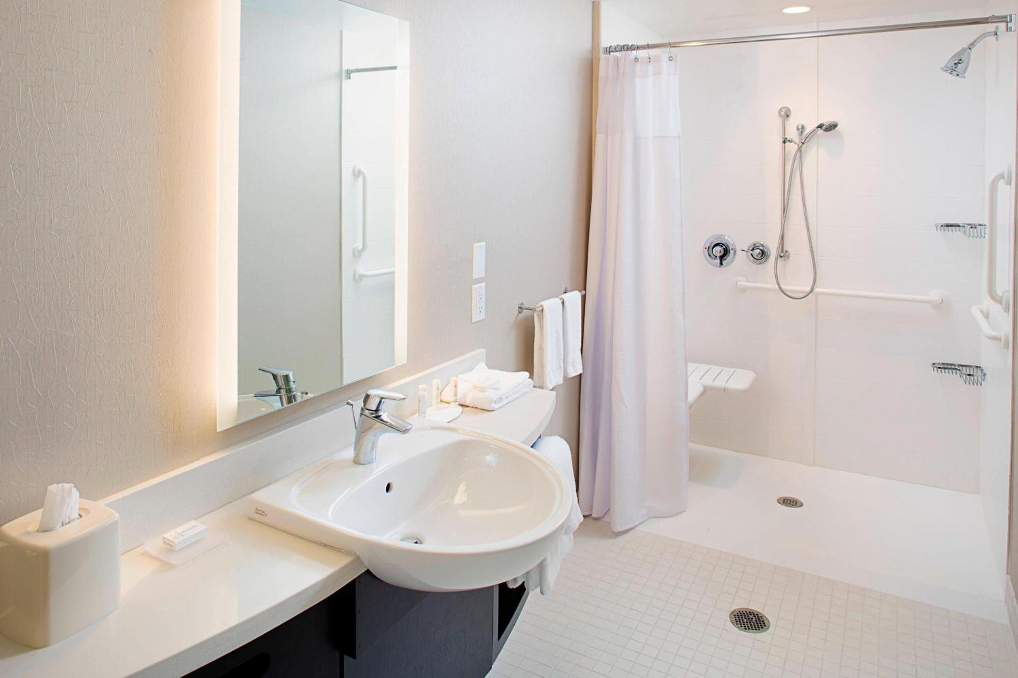 Springhill Suites By Marriott Carle Place Garden City Exteriör bild