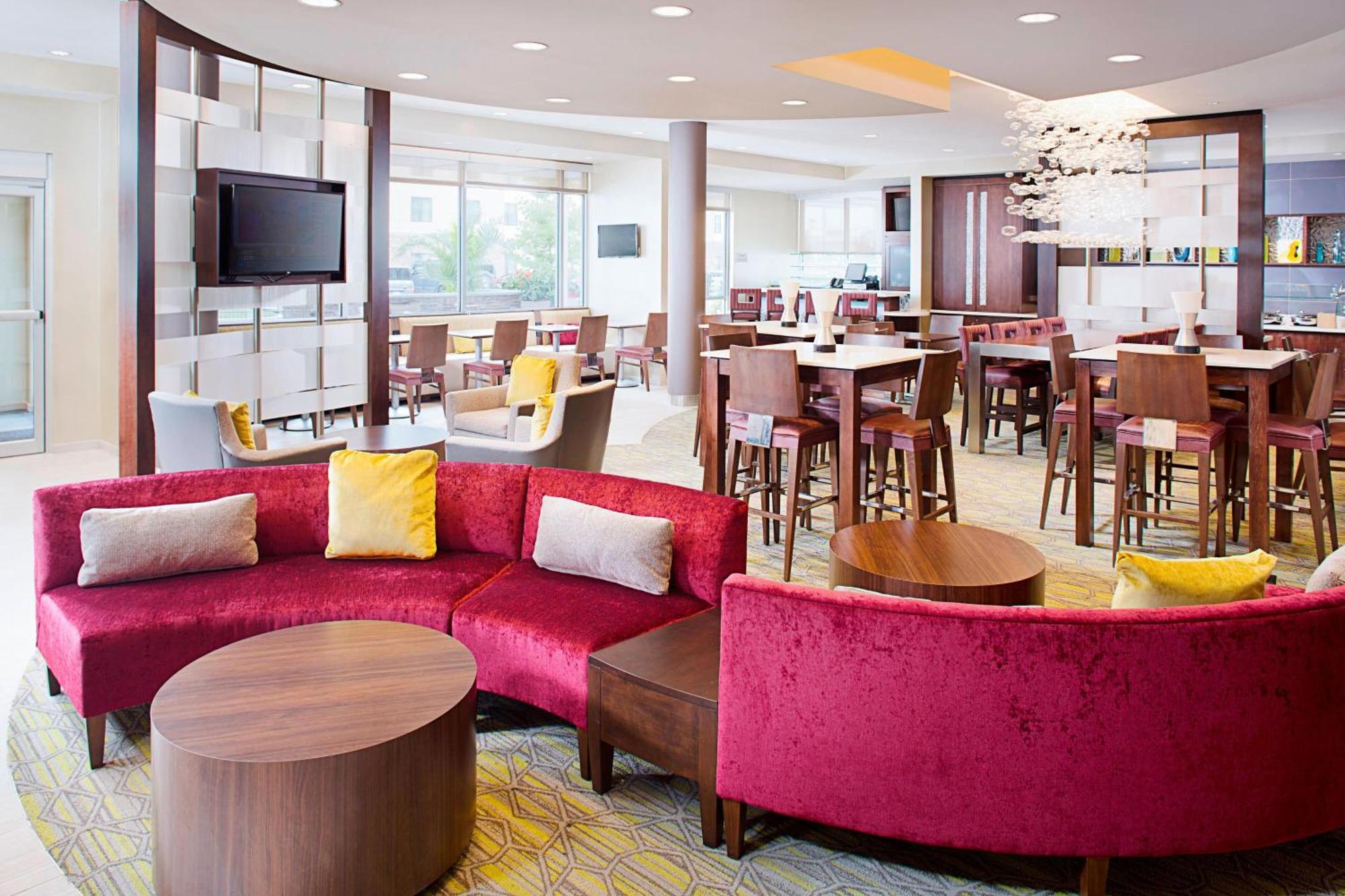 Springhill Suites By Marriott Carle Place Garden City Exteriör bild